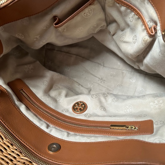 Tory Burch Tan Saffiano Leather Robinson Double Zip Large Tote - PLEASE READ - Picture 11 of 13